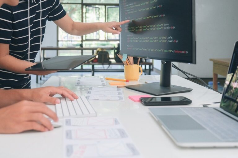 Graine Création : un support pour améliorer la présence en ligne des entreprises
