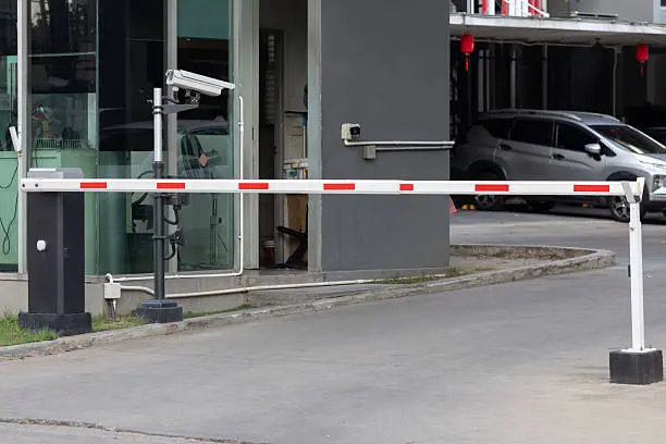 D’une attribution chaotique à un parking piloté en temps réel